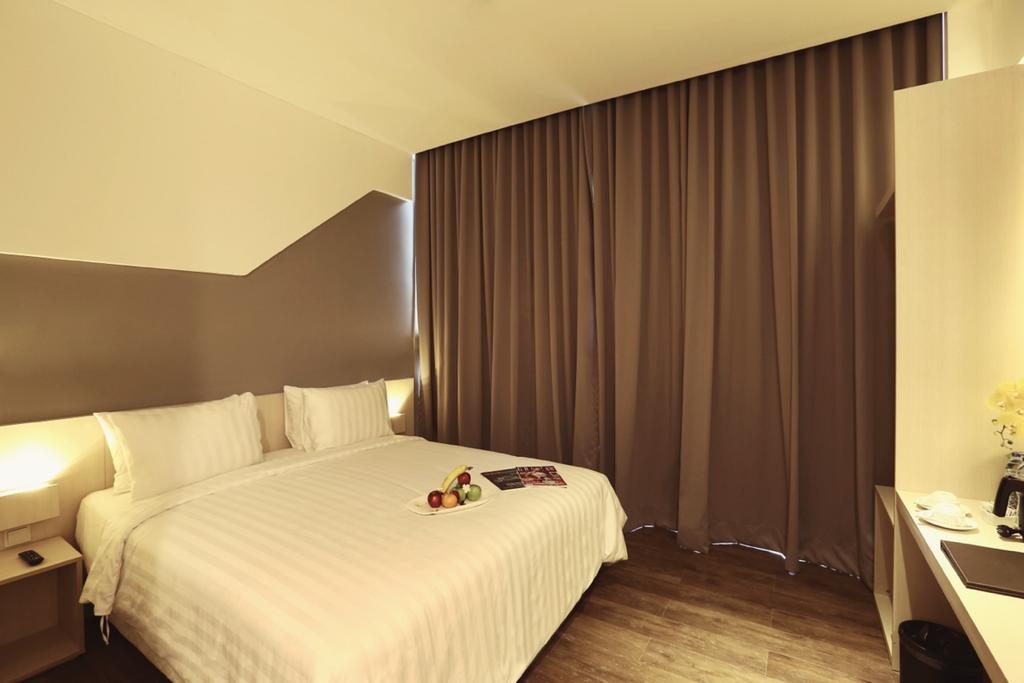 Ozone Hotel Pantai Indah Kapuk Jakarta Exterior foto