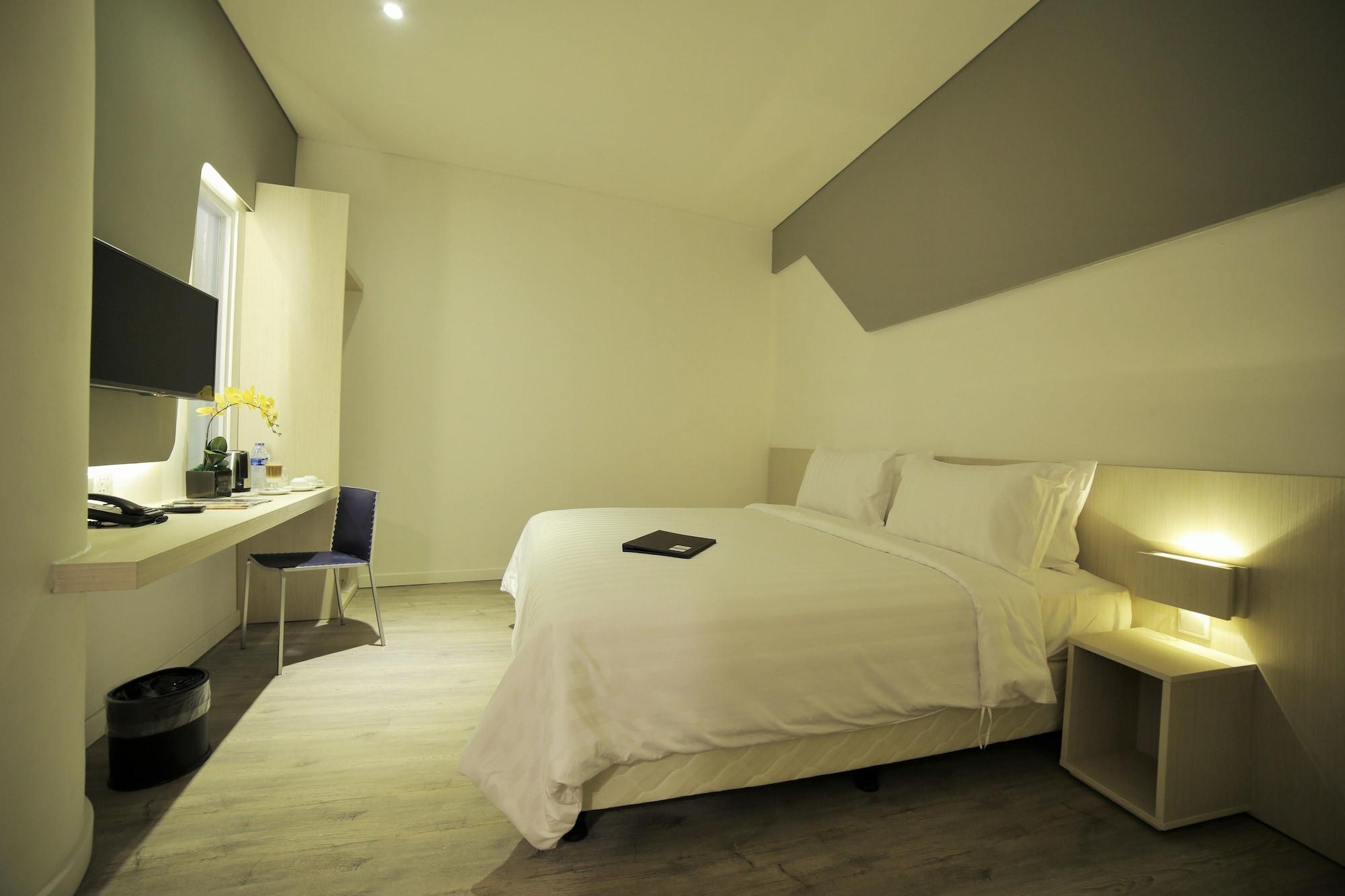 Ozone Hotel Pantai Indah Kapuk Jakarta Exterior foto