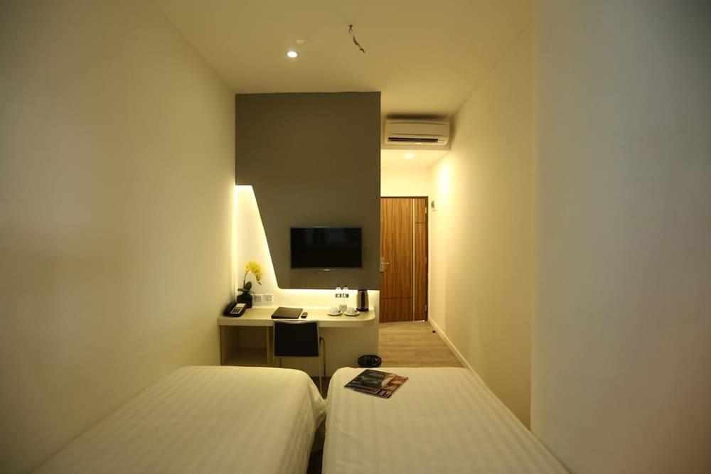 Ozone Hotel Pantai Indah Kapuk Jakarta Exterior foto