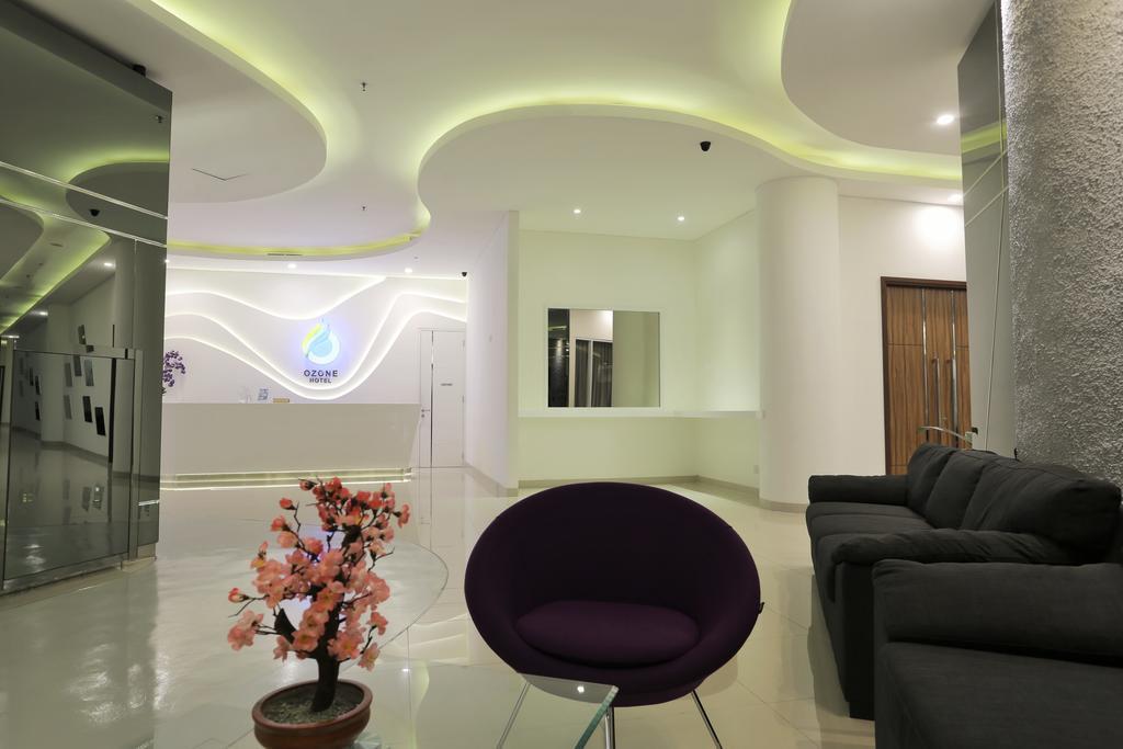 Ozone Hotel Pantai Indah Kapuk Jakarta Exterior foto