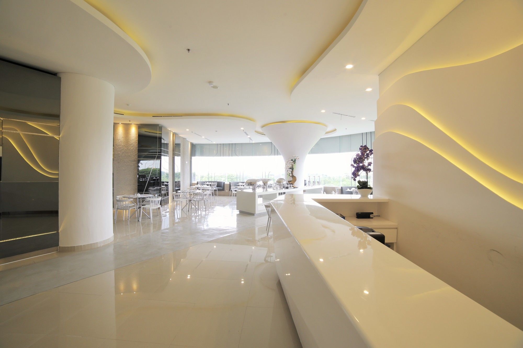 Ozone Hotel Pantai Indah Kapuk Jakarta Exterior foto